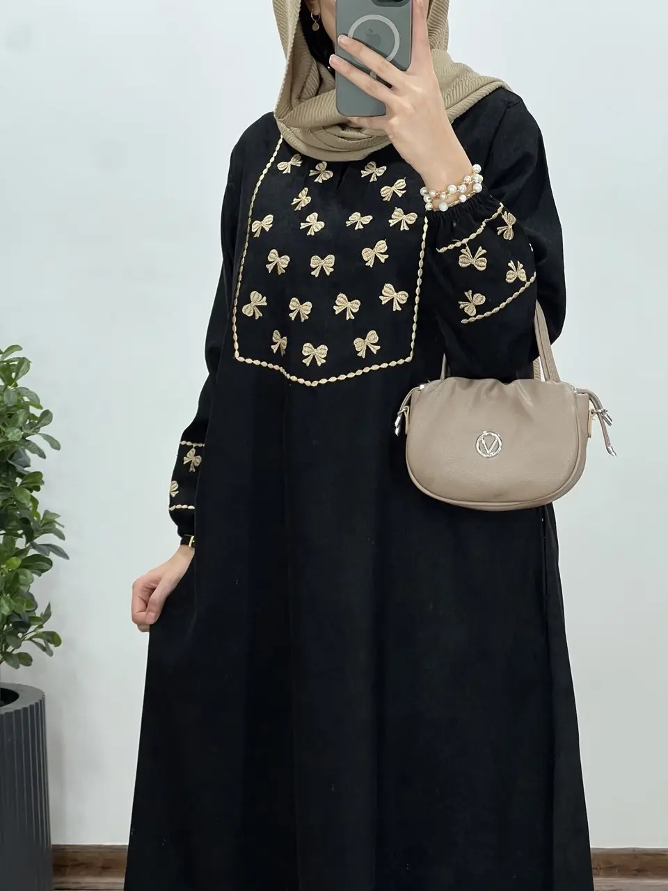 پیراهن مانتویی گلدوزی سارنیا